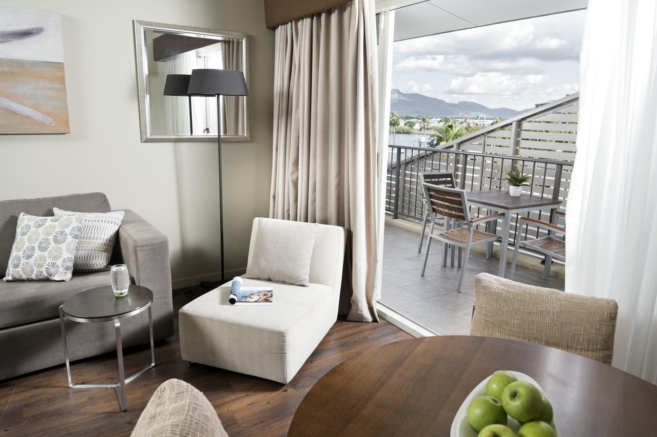 Grand Hotel And Apartments Townsville Dış mekan fotoğraf