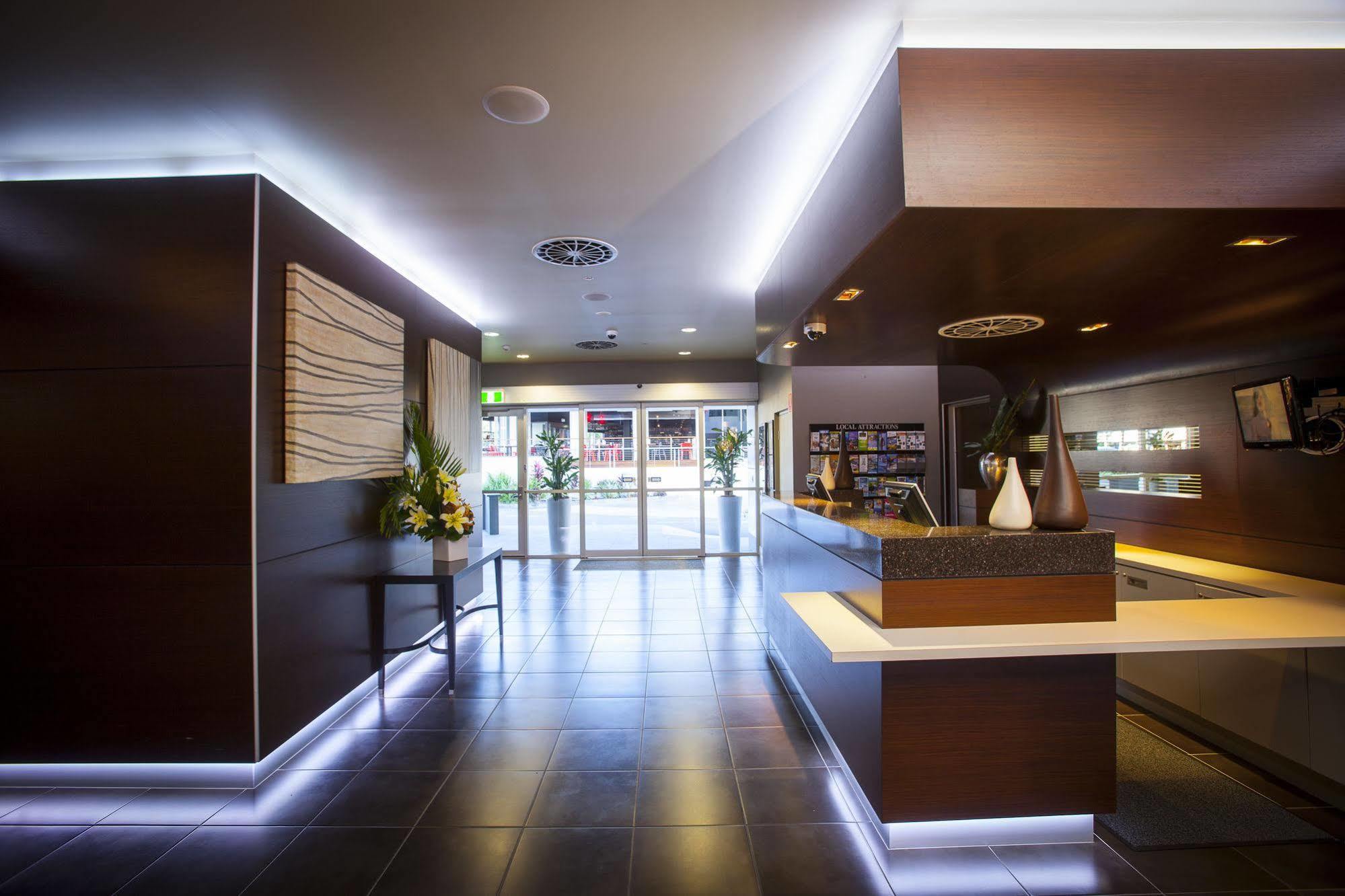 Grand Hotel And Apartments Townsville Dış mekan fotoğraf